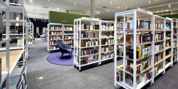 Innenansicht Bücherhalle Bergedorf